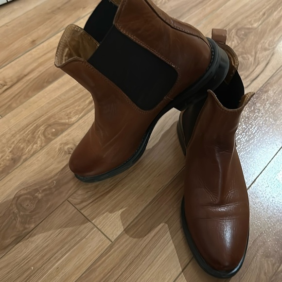 Beautiful leather ankle boots, dark caramel colour - Picture 4 of 7